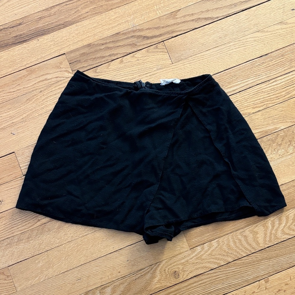 L.A hearts black linen mini skort